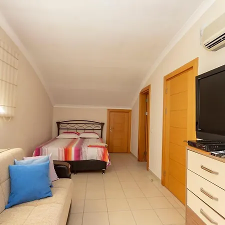 Paradise Town Elite 100 Mbps Free Wifi Willa *